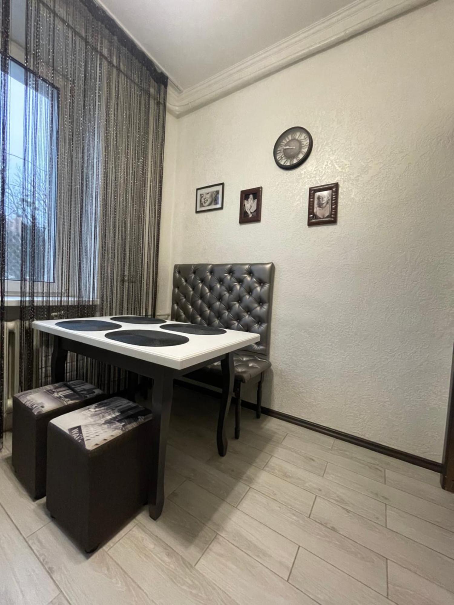 Apartment On Soborna 101
